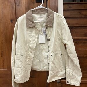 Two-Tone barn Jacket in Cream with Tan leather Collar